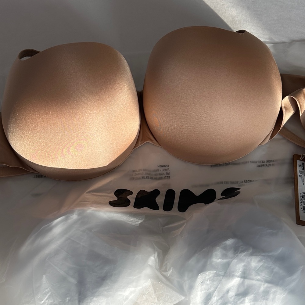 SKIMS Women's balconette bra 38dd